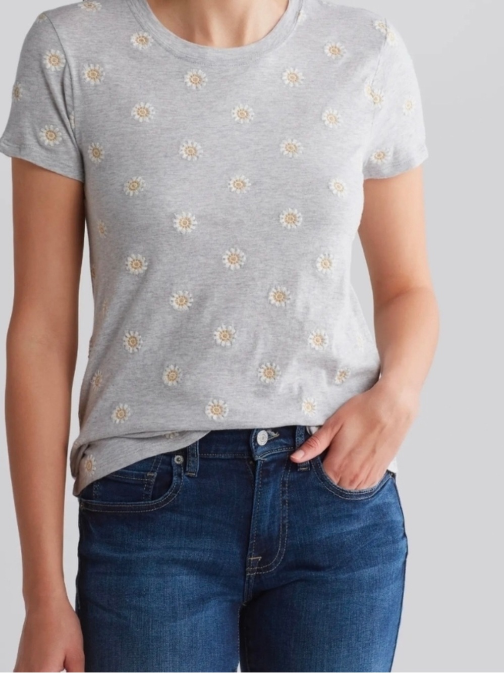 Lucky Brand Light Gray Daisy Short Sleeve Tee S